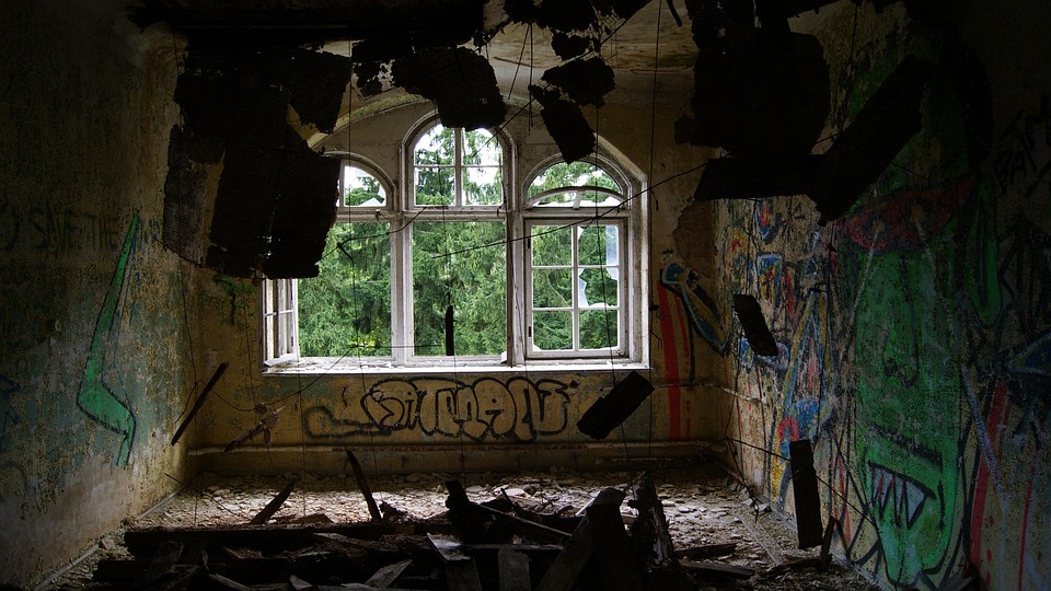 Chaos im Hafen: Kreuzfahrtschiff Norwegian Epic reißt sich los!