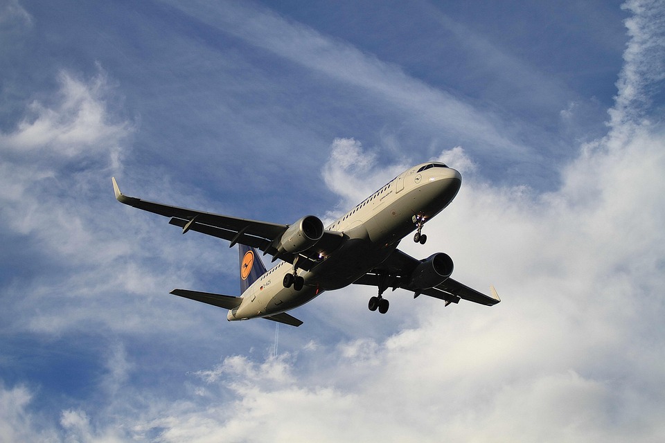 Lufthansa startet kostenlosen Chat-Service auf Interkontinentalflügen!