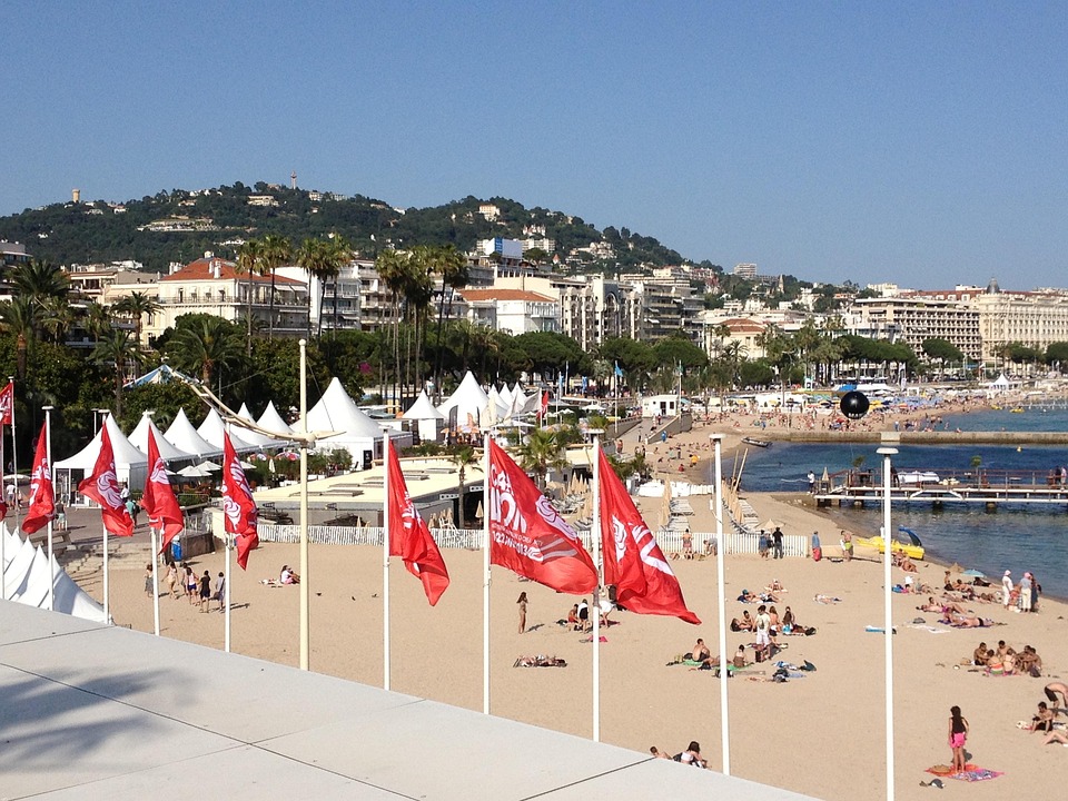 Cannes zieht die Reißleine: Große Kreuzfahrtschiffe stark limitiert!