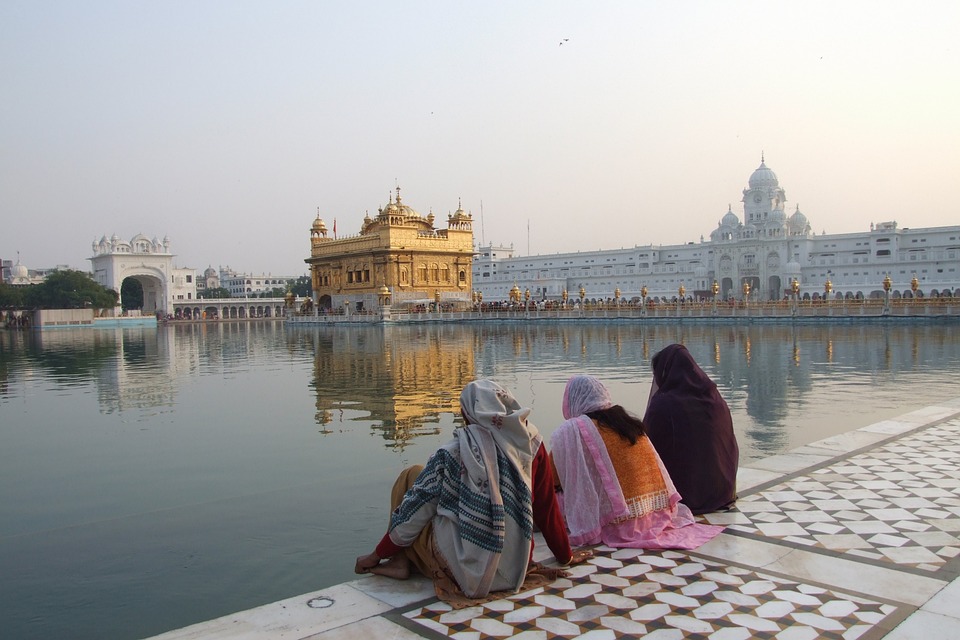 Indien: Spiritueller Tourismus boomt – Ein Segen oder ein Fluch?