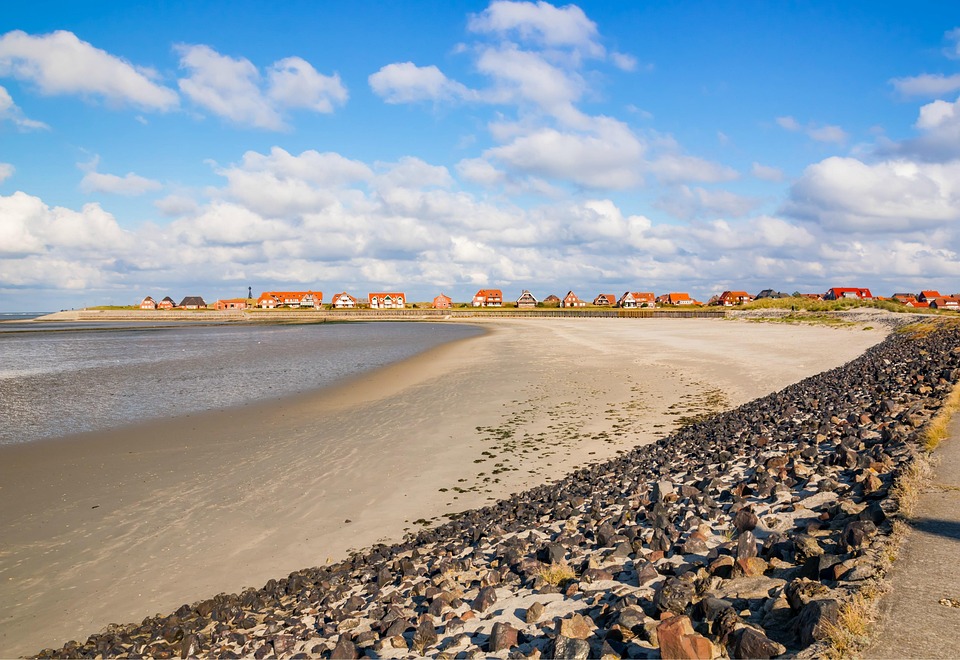 Herbstferien 2025: Traumhafte Familienurlaube schon ab £3,32 pro Nacht!