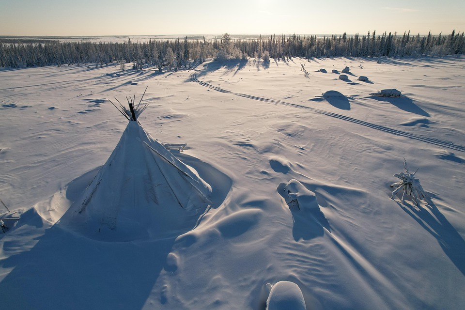 Yamal tritt im Dolce & Gabbana-Stil gegen Dembélé beim Ballon d’Or an!