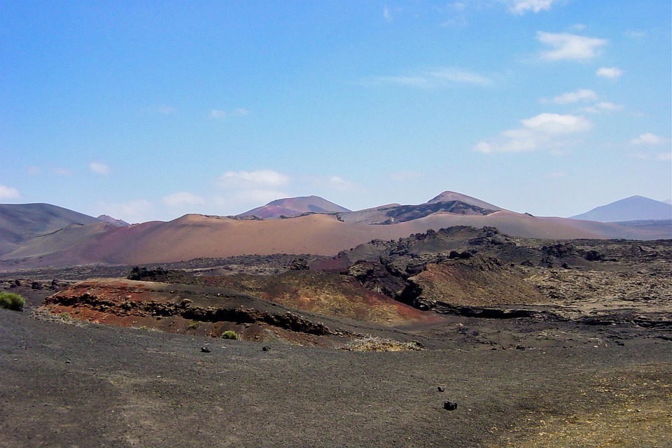 Lanzarote entdecken: Traumurlaub ab 360 Euro – Strände und Vulkane warten!