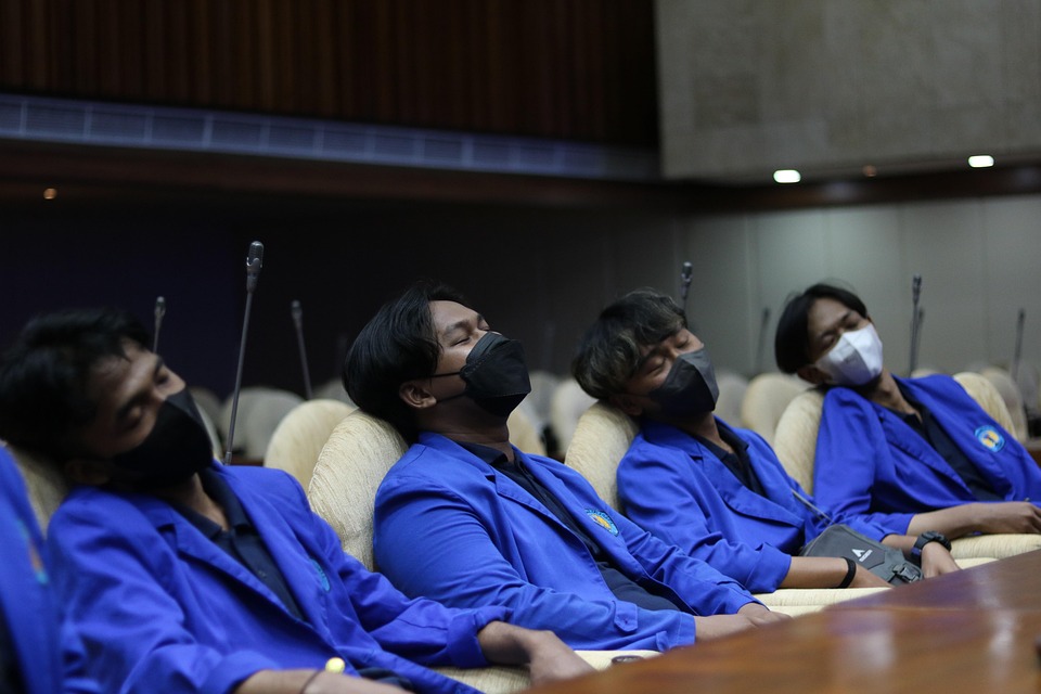 Regierung packt an: Tourismusfestigung trotz Fachkräftemangel!